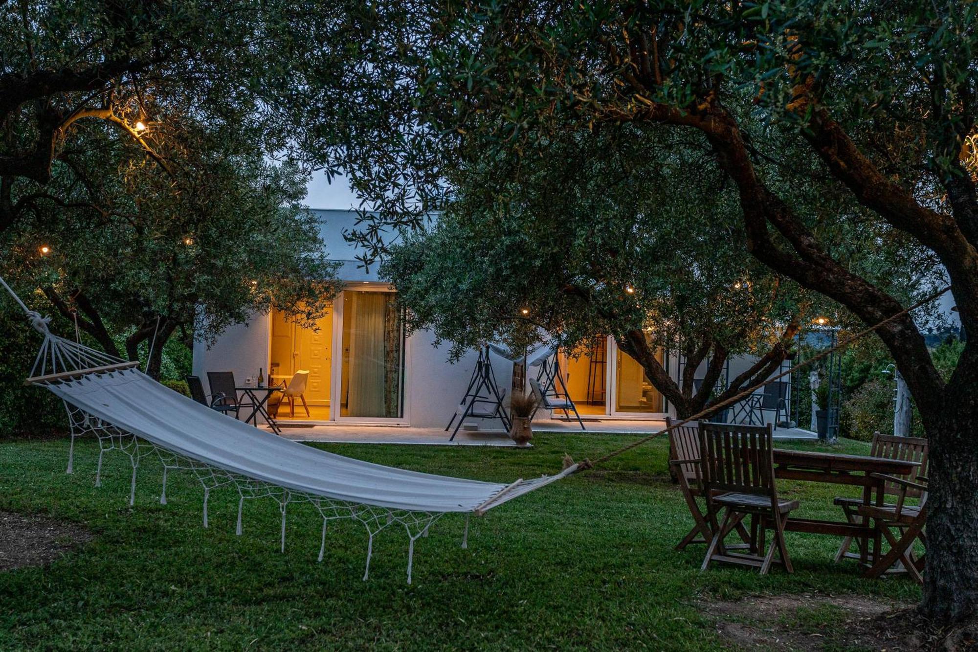 Mellagia Suites Kassandreia Esterno foto
